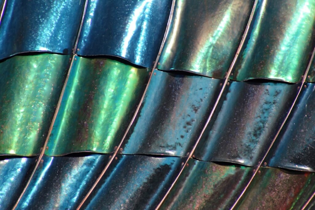 Um Close up De Uma Superficie De Metal Y5ehOuXsNUk